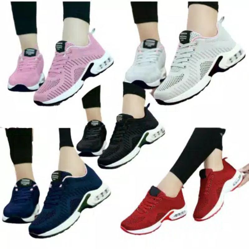 T10 Sepatu Olahraga