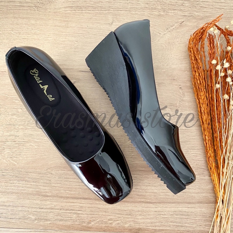 Erasmas C5 dan B5 - Sepatu Wedges Wanita Sepatu Kantor Wanita Sepatu Dinas Wanita Sepatu Formal Wanita