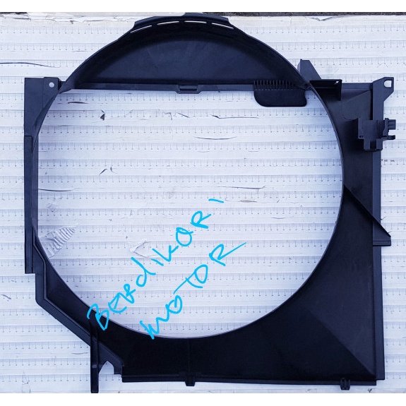 fan shroad atau rumah kipas radiator bmw e46 325i m54