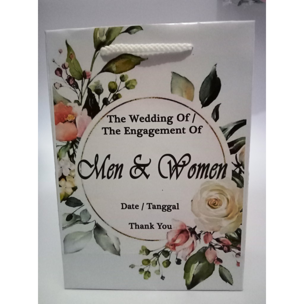 

Paperbag dicetak ukuran 20x8x30 hrg 4000/tas dan 5000/tas min 12tas