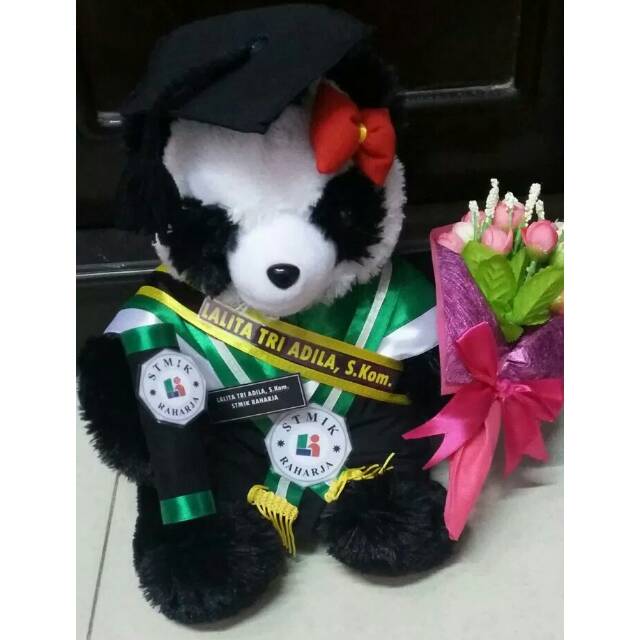 Boneka Wisuda Panda 40cm Buket Selempang Nama Custom Baju Toga 