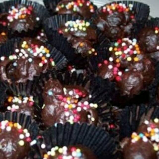 Kue kering coco crunch coklat