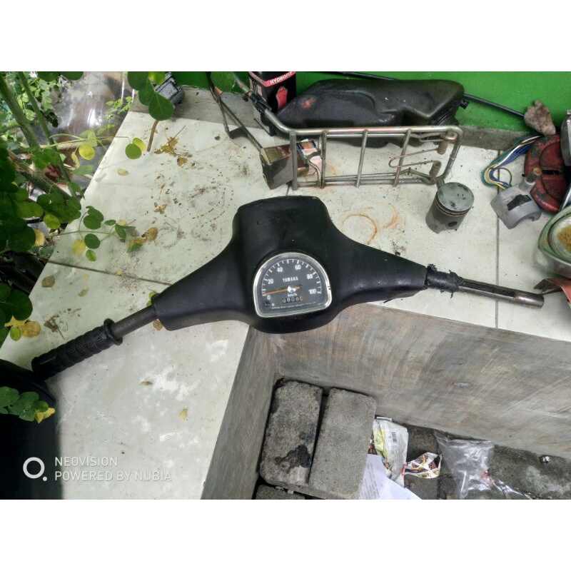 kepala/batok yamaha v75