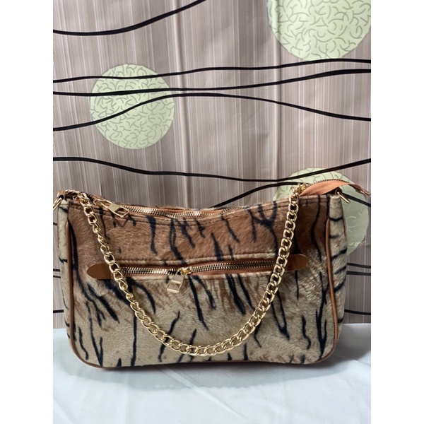 tas selempang bulu macan wanita by rumah tas olshop