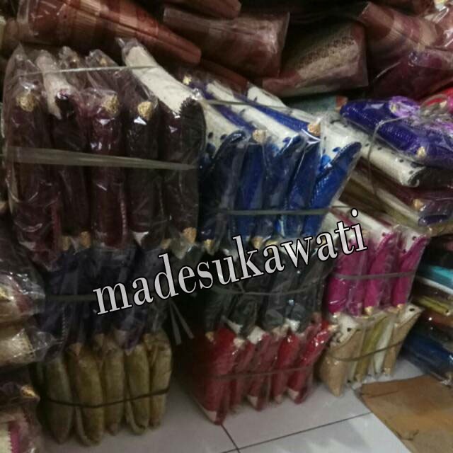 Dompet pandan bunga bali