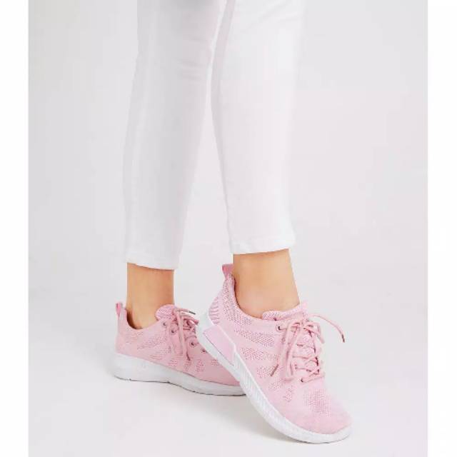 Sepatu sophie paris promo