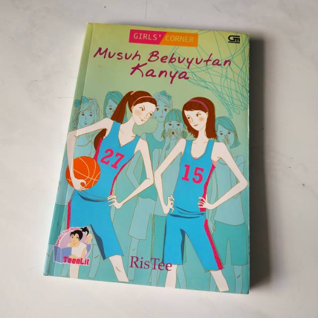 [PRELOVED] Novel Musuh Bebuyutan Kanya - RisTee