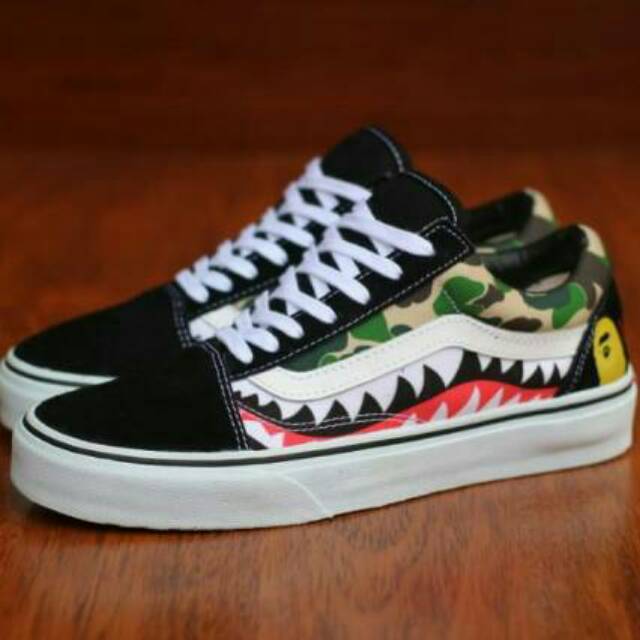 sepatu vans bape shark