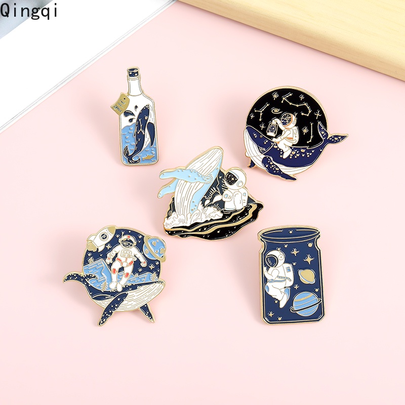 Bros Pin Enamel Desain Astronot Roket Planet Luar Angkasa Untuk Hadiah Anak