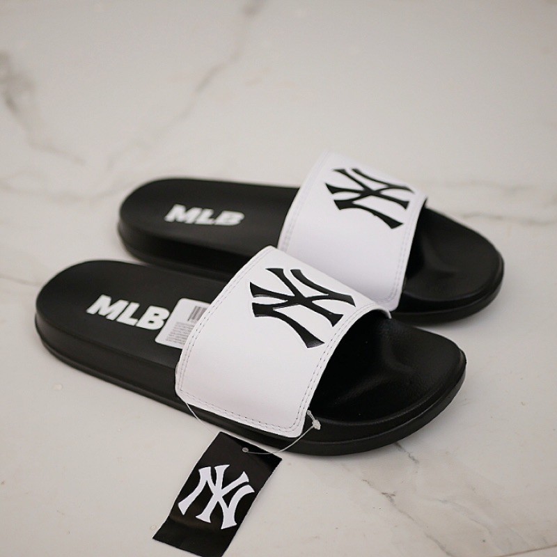 SENDAL MLB NY WHITE BLACK LOGO BLACK