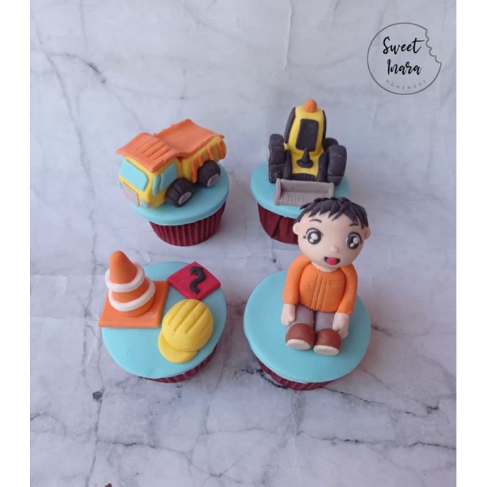 

Cupcake Ultah Tema Construction/ Truck/ Elevator