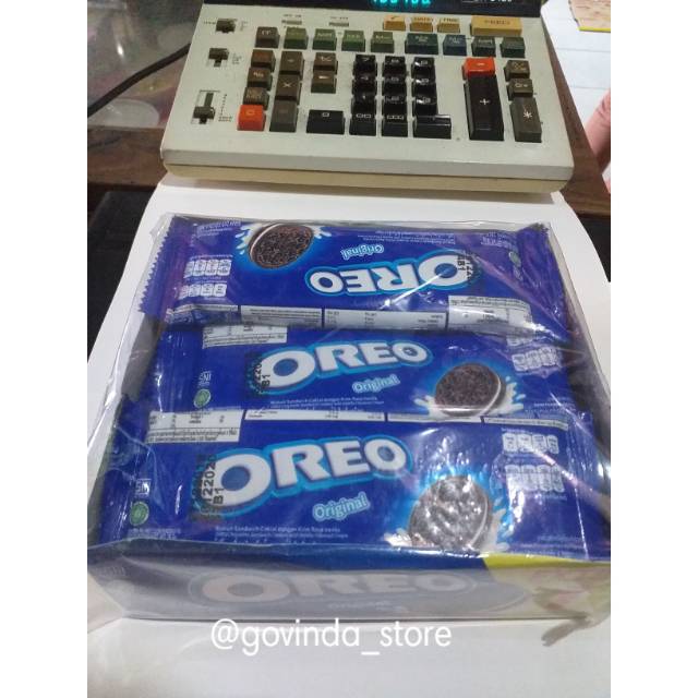 

BISCUIT OREO CREAM VANILA,COKLAT,STROWBERI,ICE CREAM ISI 12PCS PER 1BOX