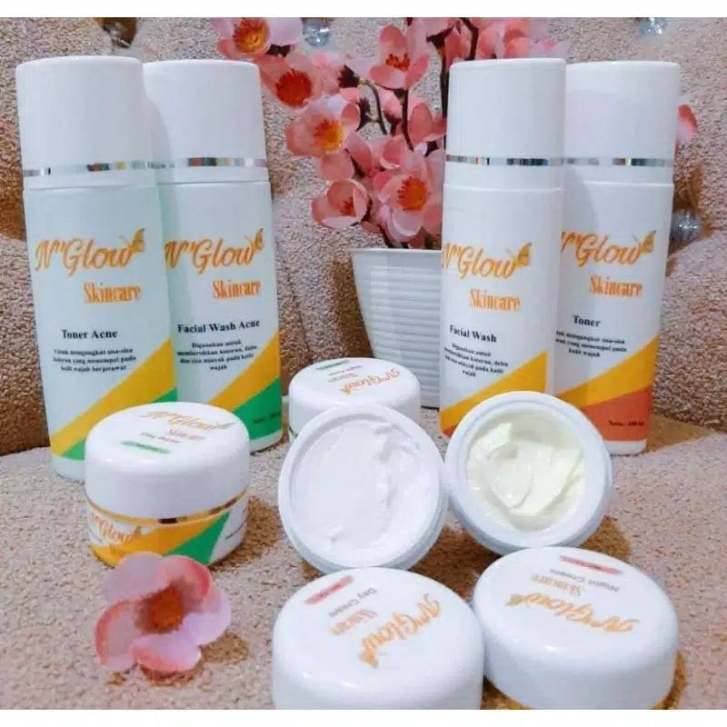 3 PAKET HEMAT N'GLOW SKINCARE ORI AMAN &BPOM