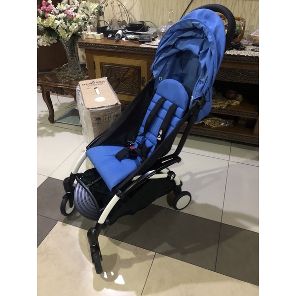 Preloved babyzen yoyo 6 plus white frame warna biru