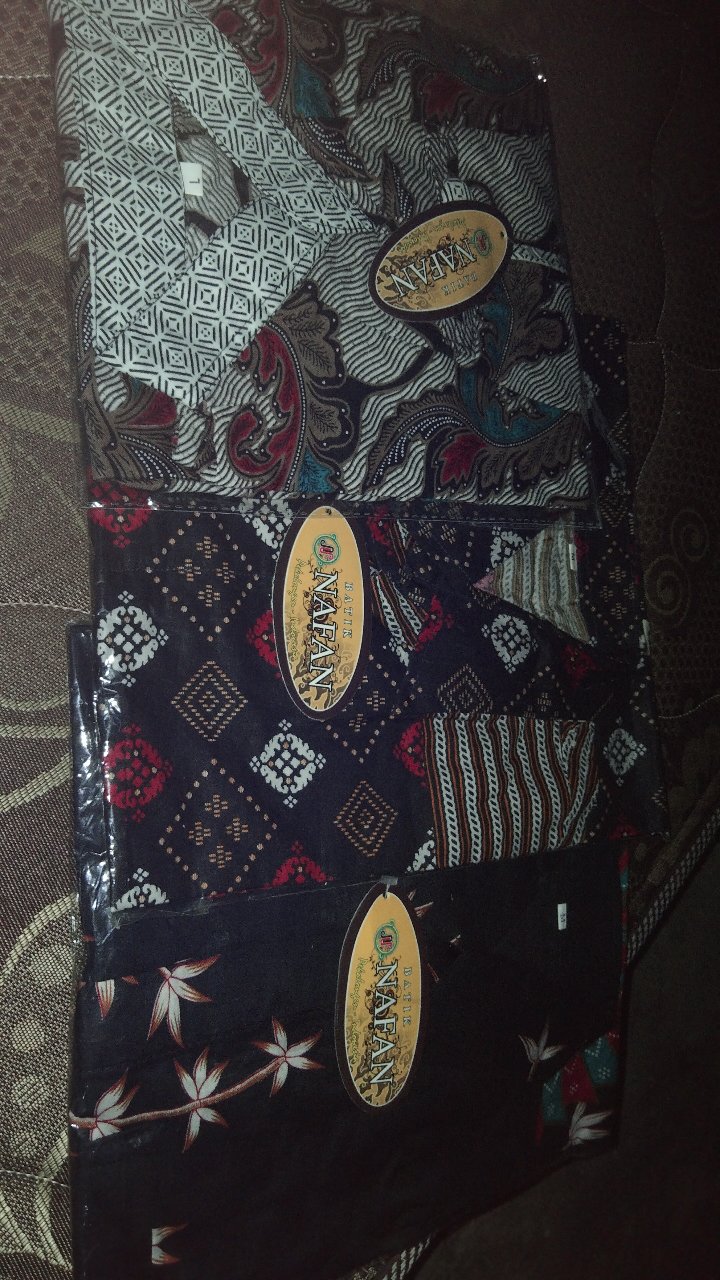 Hem Batik Pria Pendek Lawasan Sogan/pari Sulur/parang Black