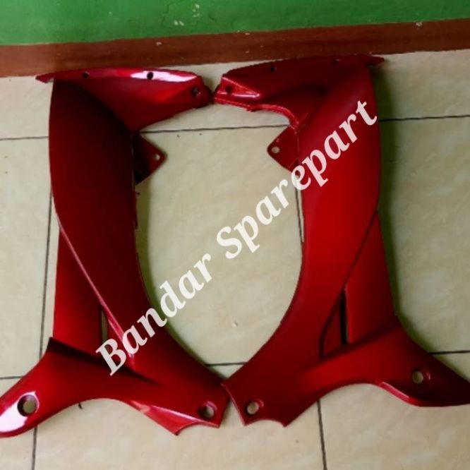 SAYAP DALAM YAMAHA JUPITER Z BURHAN WARNA MERAH