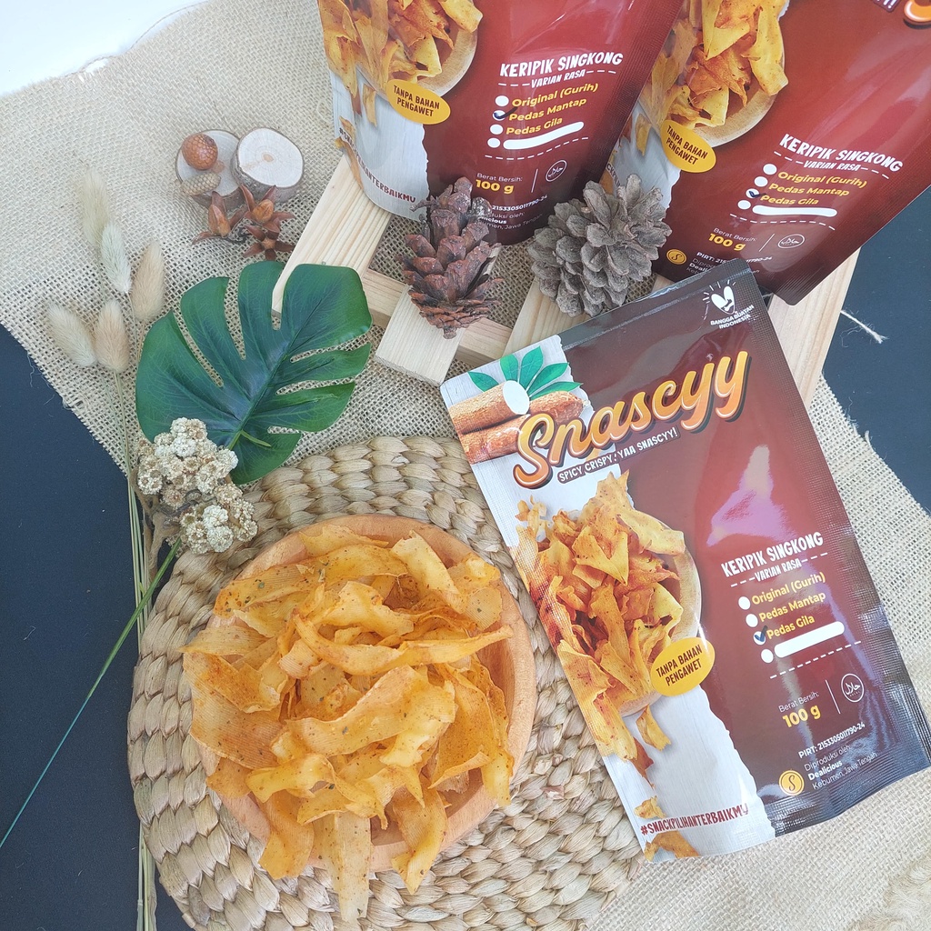 

KERIPIK SINGKONG BREKELE - Snascyy, Keripik Pedas Daun Jeruk Tanpa Pengawet