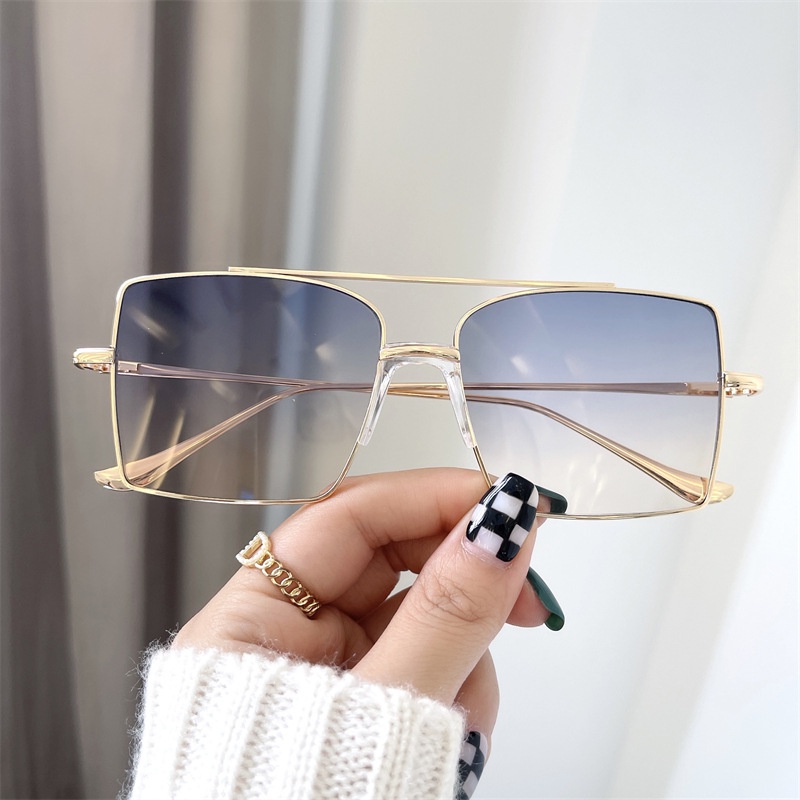 Kacamata Hitam Pelindung UV Anti Blue Light Bentuk Persegi Bahan Metal Gaya Retro
