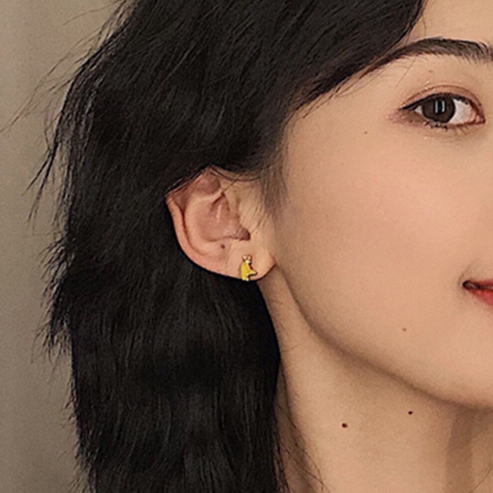 Hu Hu Hu Hu Hu Alat Bantu Pasang Kacamata♡ Anting Tusuk Asimetris Model Pisang / Susu Untuk Wanita