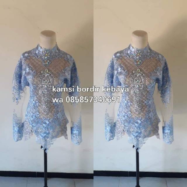 Kebaya brokat