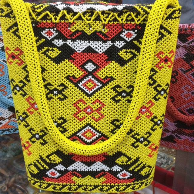 Tas manik dayak