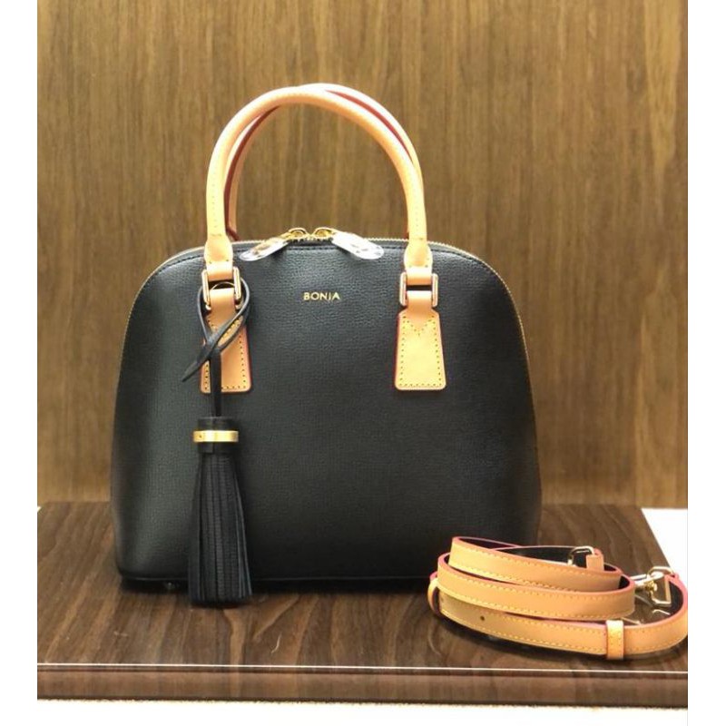 Bonia Original leather alma hitam size S