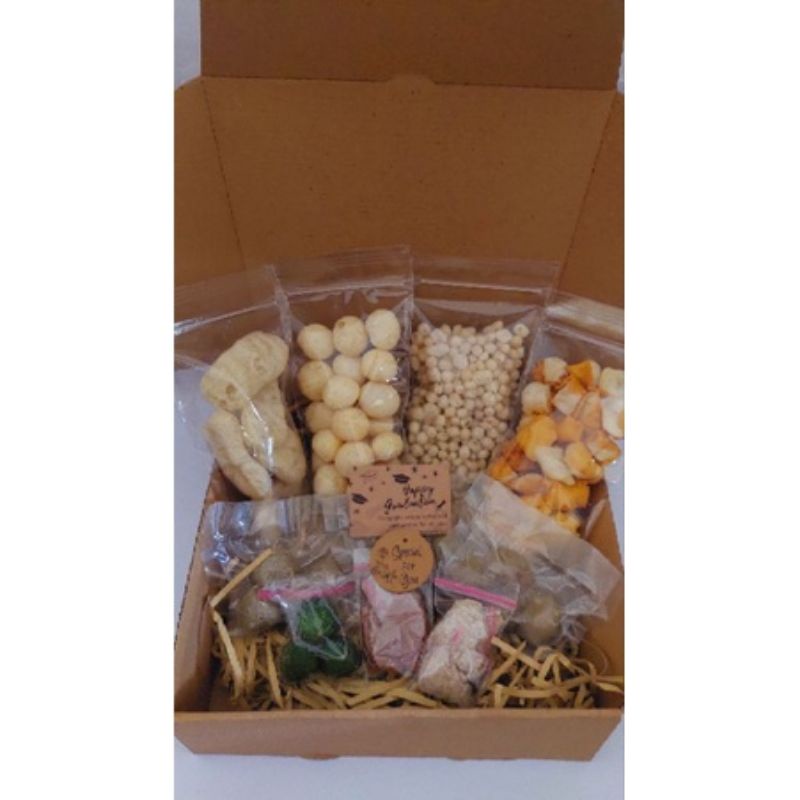 

Hampers Baso aci untuk ulang tahun, wisuda