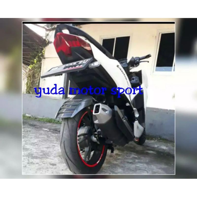 mudguard anti nyiprat Vario 150 125 new carbon spakbor belakang Vario 150 125 new carbon