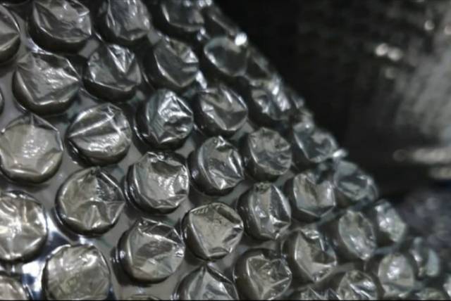 Packing Extra Bubble Wrap Untuk Menghindarai Paket / Dus Rusak | MATERIAL MART