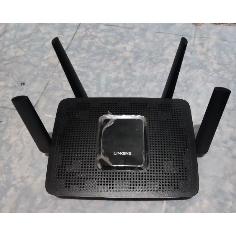 router linksys mr8300