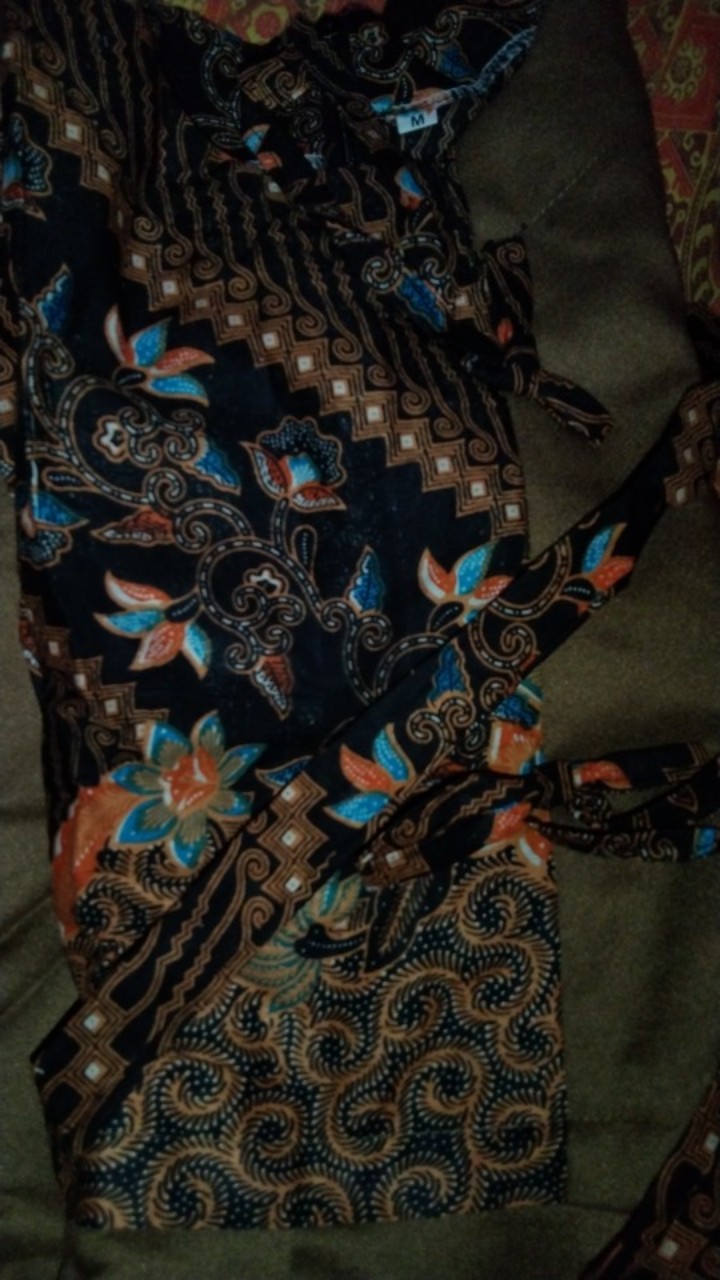 Atasan Batik Dolby Dolbi Dobby Doby Tenun Sutra Tulis Halus Katun Atbm Baron ,sarombit Atasan