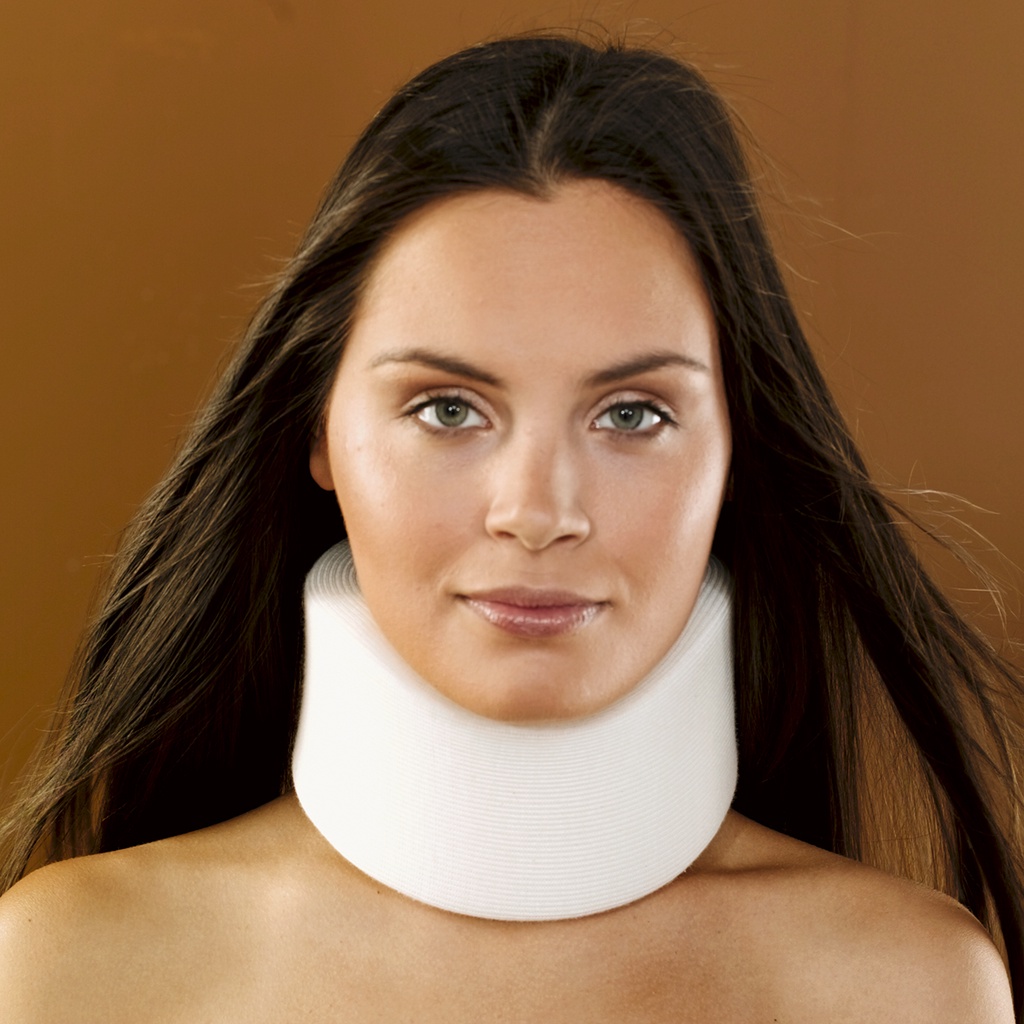 Soft Cervical Collar / Bantal Leher / Alat Untuk Cedera Leher / Bantal Kesehatan / Alat Kesehatan / Penyangga Leher