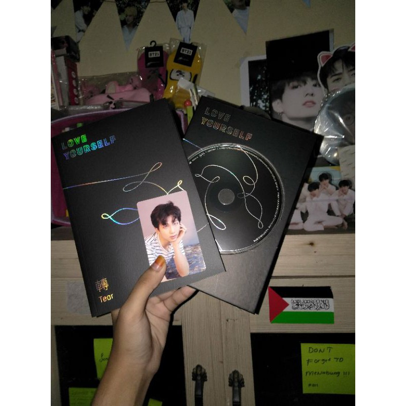 Album Love Yourself Tear
