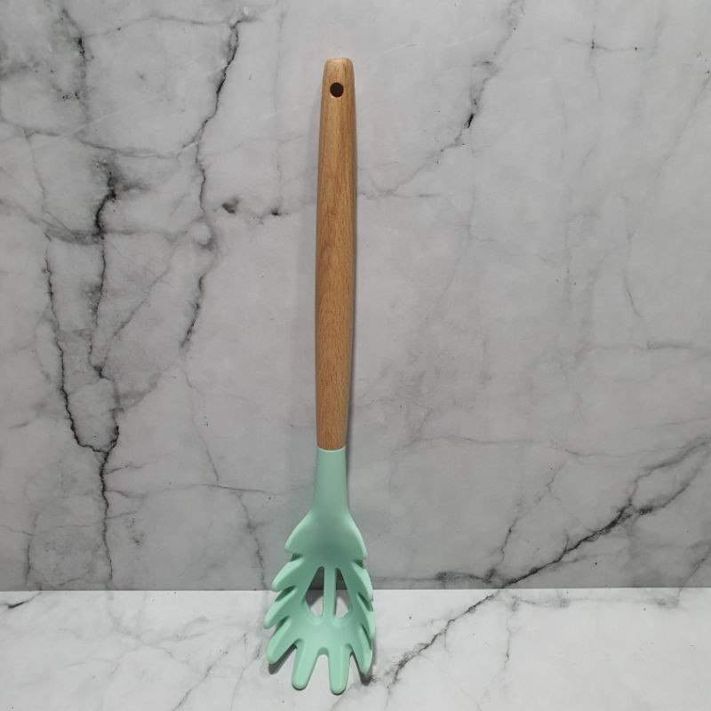 Silicone Pasta server spatula with wooden handle / spatula gagang kayu