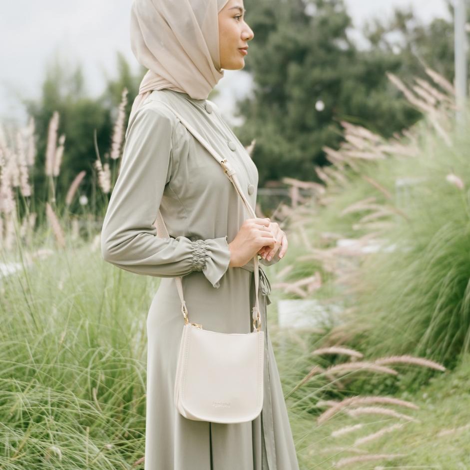 Penjualan Terbanyak.. IGOTCHA Yuna Sling Bag Wanita