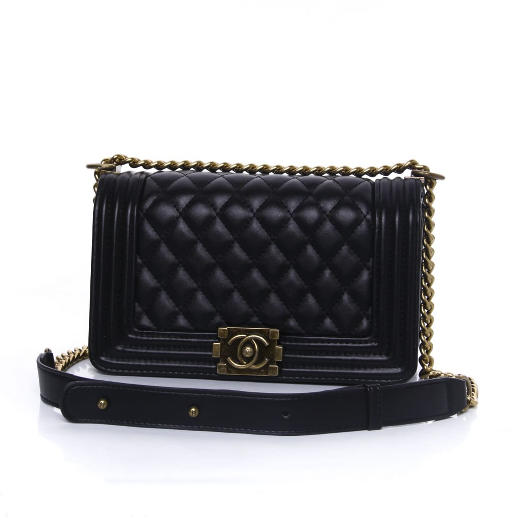 Supplier Tas Branded Tas Chanel Boy Lambskin Medium GHW HITAM Seprem 001