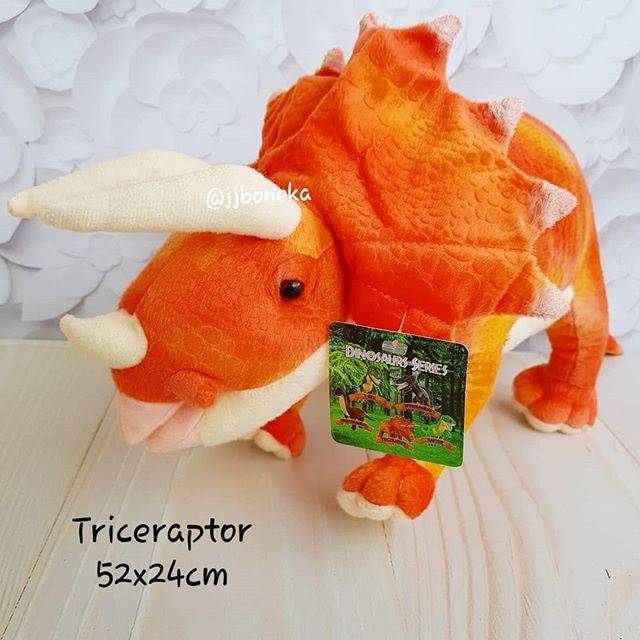 Boneka triceraptor dinosaurus