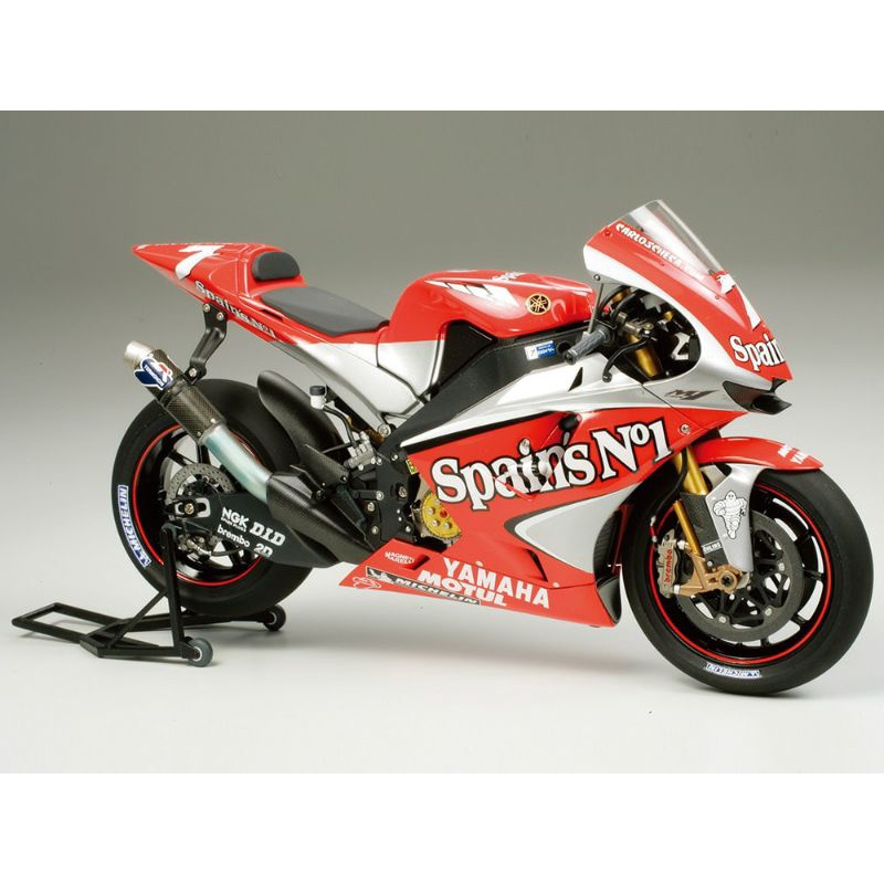 14100 Tamiya 1/12 Motorcycle Series YZR-M1 '04 No.7 / No.33