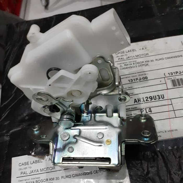 DOOR LOCK BAGASI NEW AVANZA/XENIA