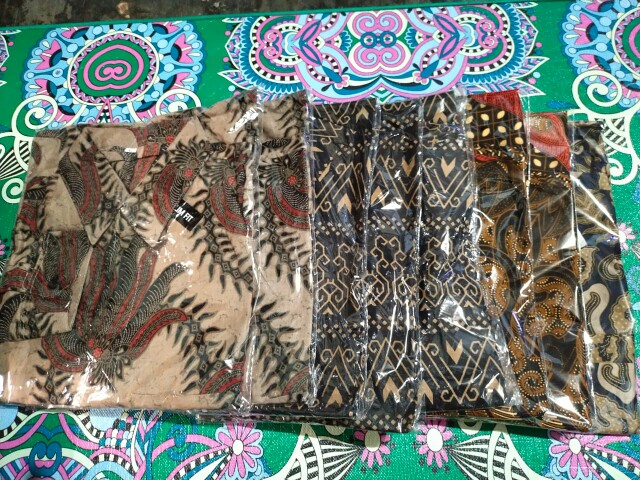 Couple Batik Kemeja Pria Slimfit Premium Quality Dan Tunik Batik Wanita Modern