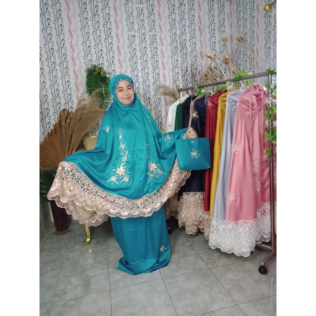 Mukena Sutra Bordir Cantik Mewah - Mukena Bordir Tasik
