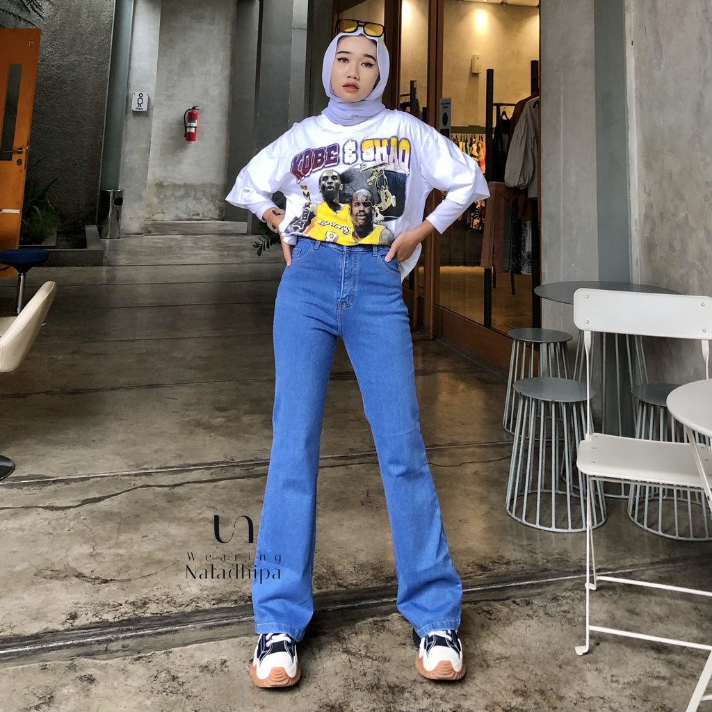 Kezia Cutbray Pants Biru Sedang - Highwaist Jeans Cutbray