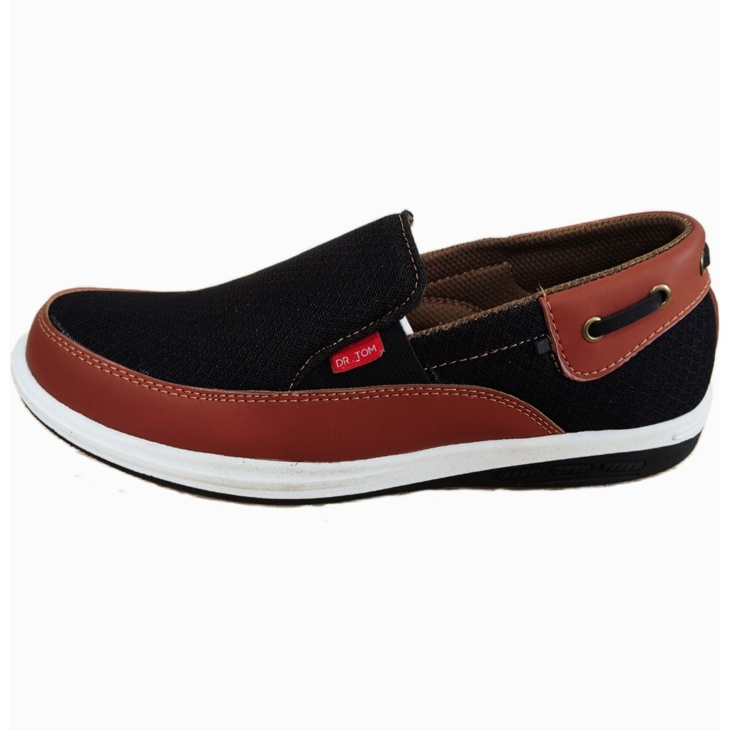 Sepatu Kasual Pria Slip On DR TOM WF