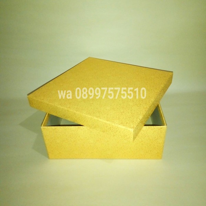 Gift Box Kotak Kado 25x25x5 cm bisa custom - Kuning