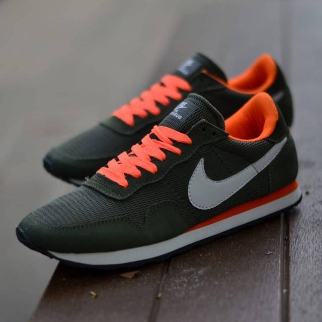 Larocking - Emperor Hitam Polos | Sepatu Sneakers Running Gym Shoes