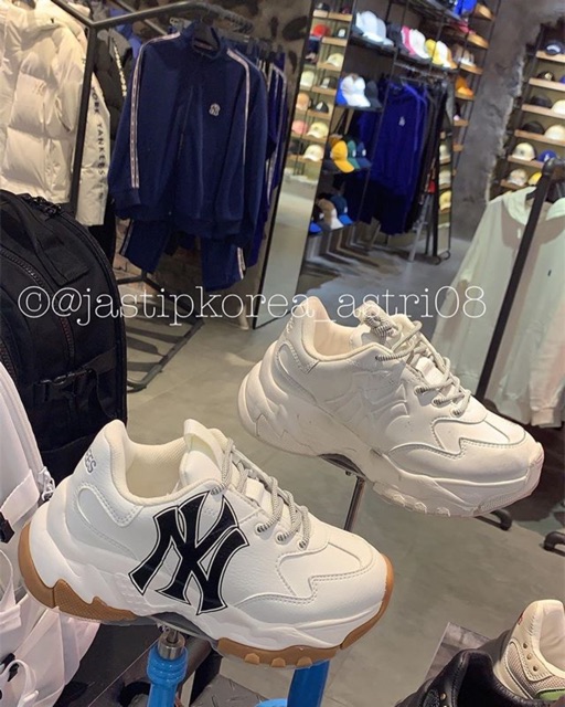 MLB SHOES HOT ITEM BIG BALL SHOES NY WHITE BLACK