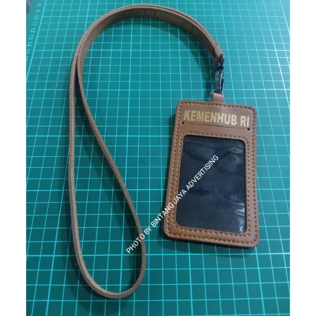

ID CARD TALI COKELAT DOFF KEMENTERIAN PERHUBUNGAN REPUBLIK INDONESIA (KEMENHUB RI)