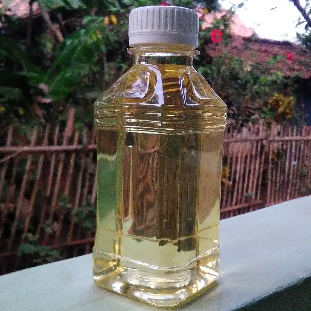 Minyak Kelapa Murni 1000ml / Minyak Klentik Murni / Coconut Oil / Minyak Kelapa Asli