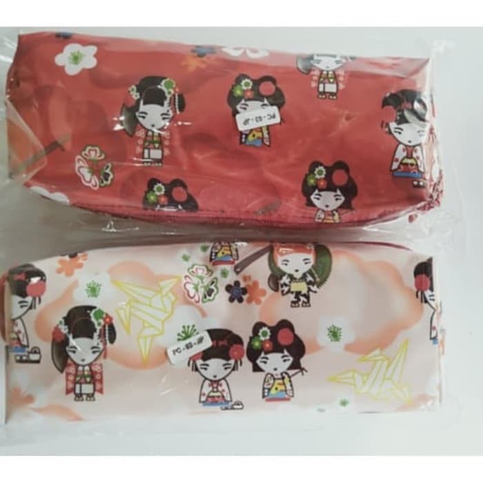 

Tempat Pensil Kain Sleting Boneka Jepang