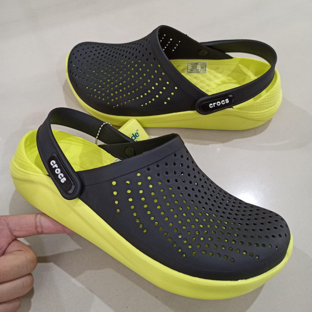 Crocs / Sandal Crocs / Crocs Literide / Literide / Sepatu Sandal Perawat / Sandal Pria / Lite Ride